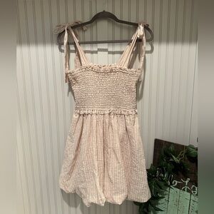 Entro Women's Tan/White Striped Bubble Hem Smocked Dress - NWOT